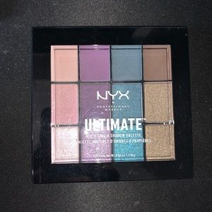 NYX Makeup - NYX Ultimate MULTI-FINISH Shadow Palette NYX Makeup - NYX Ultimate MULTI-FINISH Shadow Palette